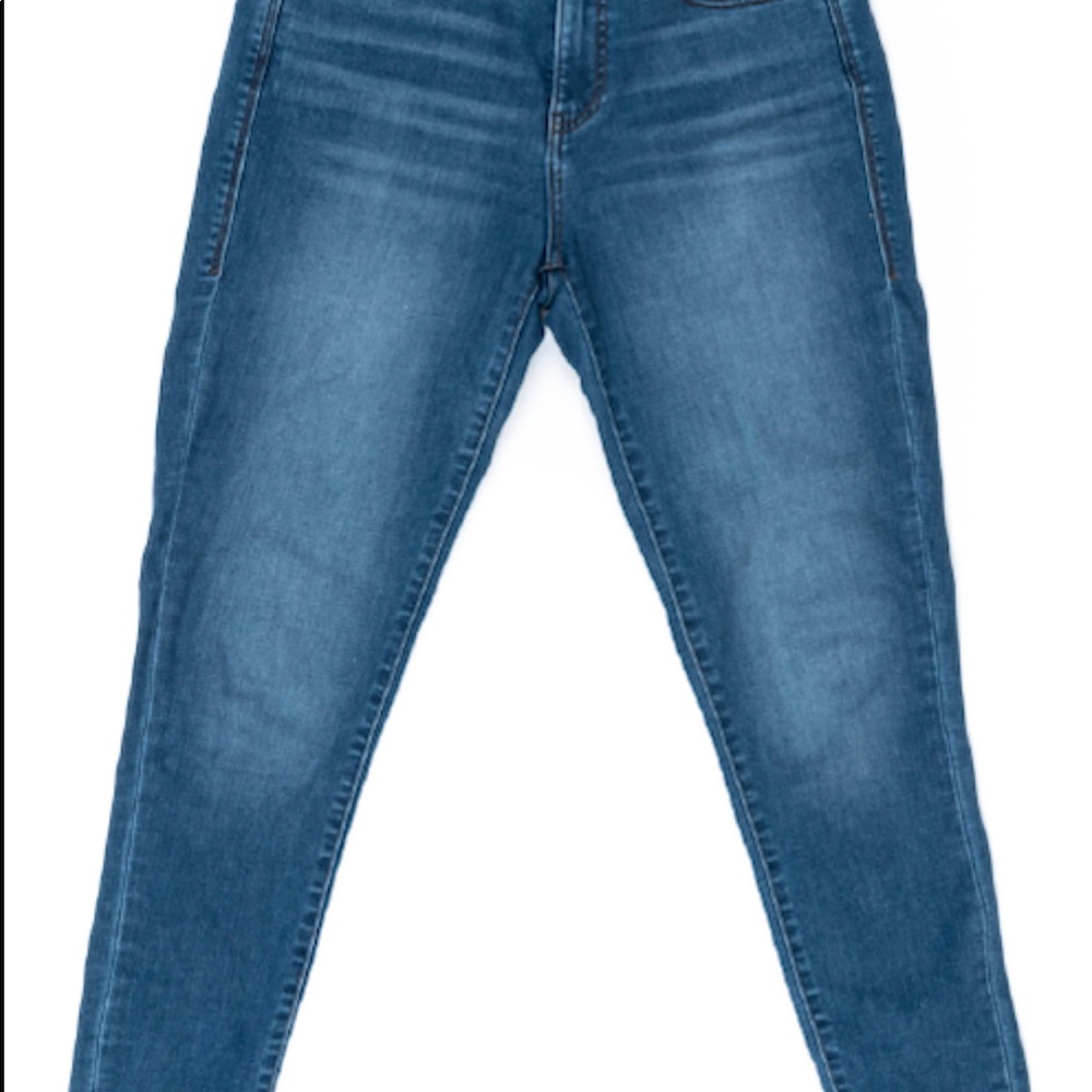 LulaRoe Skinny Denim. Size 28 (women size 6-8) Nearly new, worn 2x.